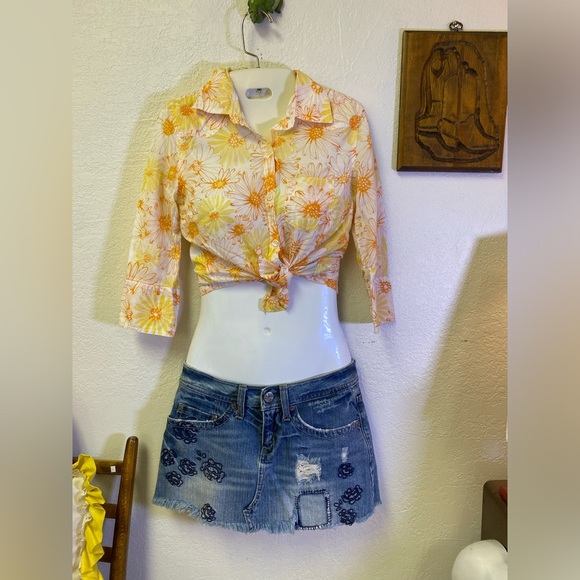 Wet Seal Tops - Y2K Wet Seal Collared Shirt Retro Floral 70s Wide Sleeve Hem Button Down XS